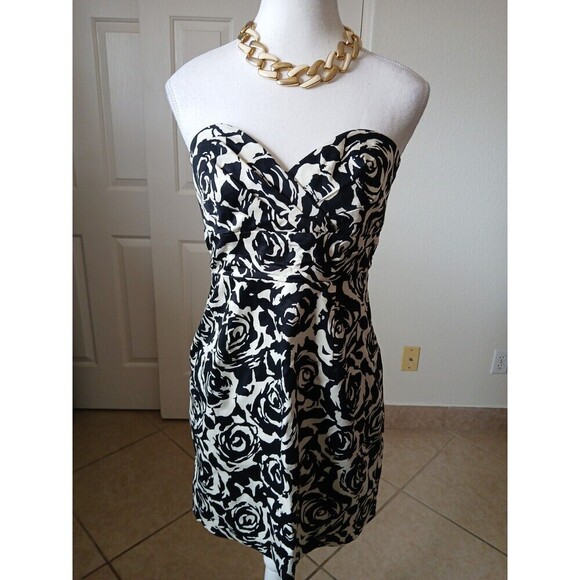 Forever 21 Dress  Floral Print Straples Sweetheart Beige Black Party Jr medium - Picture 1 of 12